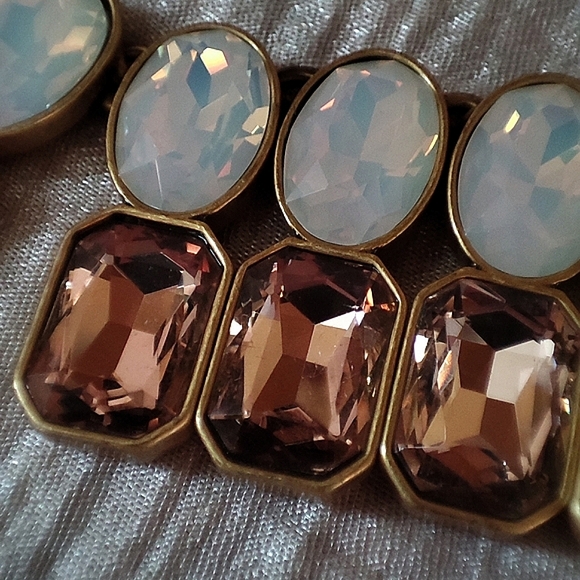 J Crew Opaline and Peach Faceted Glass Stone Statement Necklace Brass Tone - Picture 6 of 7